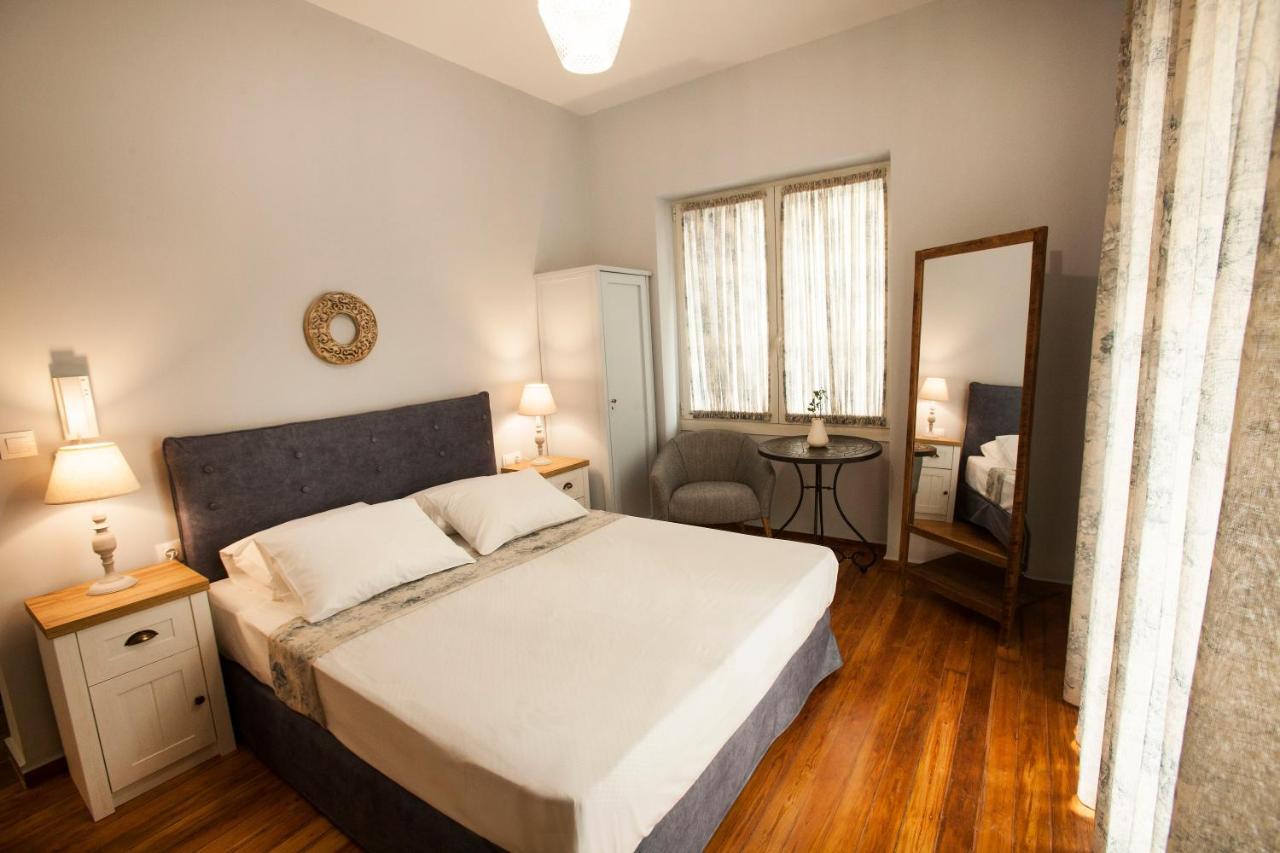 Lovely 1St Fl. Apt, With Balcony In Pagrati Atena Exterior foto