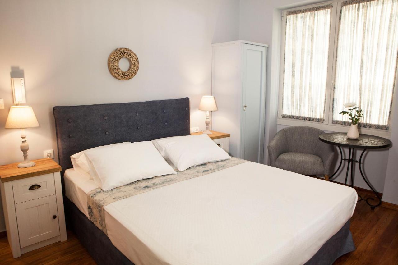 Lovely 1St Fl. Apt, With Balcony In Pagrati Atena Exterior foto